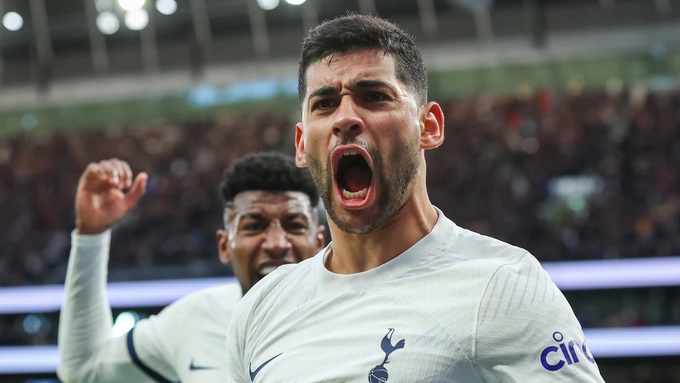Trung vệ Romero của Tottenham đang là mục tiêu theo đuổi số 1 của Atletico.