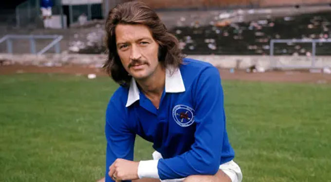 Frank Worthington khi còn thi đấu