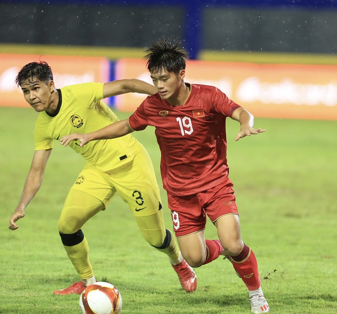 Mục tiêu của Quốc Việt và đồng đội là giành vé dự VCK U23 châu Á 2026. Ảnh: Minh Tuấn