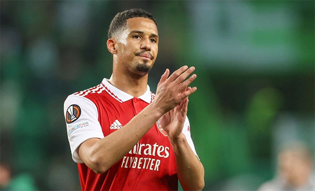 Saliba vẫn còn 2 năm hợp đồng với Arsenal
