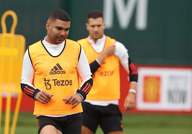 Casemiro từng trông rất nặng nề và suýt bị MU thanh lý hồi tháng Giêng