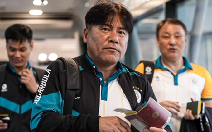 HLV Makoto Teguramori của Hà Nội FC từng rơi vào cảnh thất nghiệp ở tuổi 25 