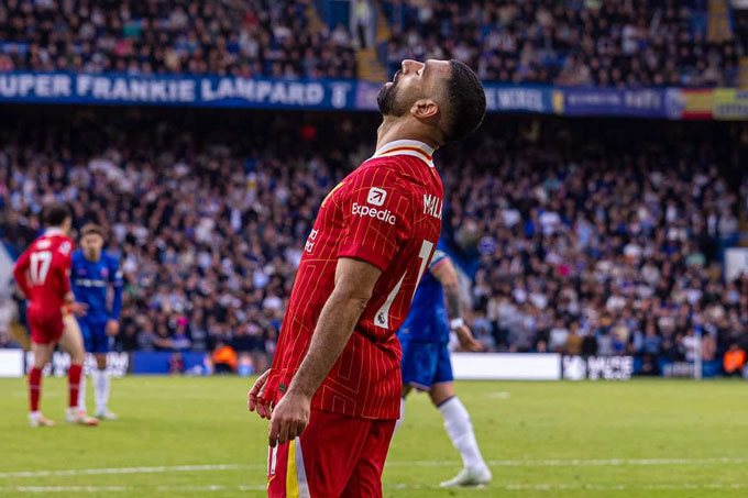 Liverpool thua đau Chelsea chỉ 1 tuần sau khi lên ngôi vô địch Premier League