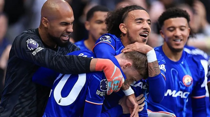 Cole Palmer đóng vai người hùng khi giúp Chelsea hạ Liverpool (3-1)