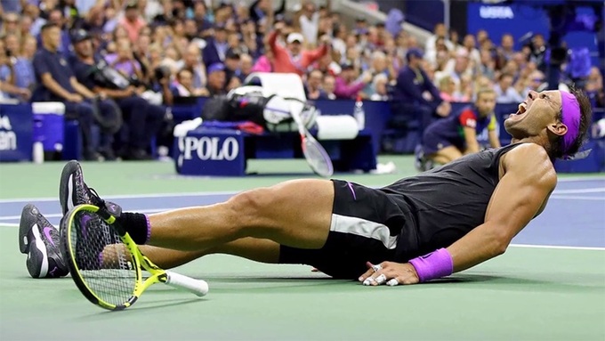 Nadal thực ra chỉ tiêm thuốc tê