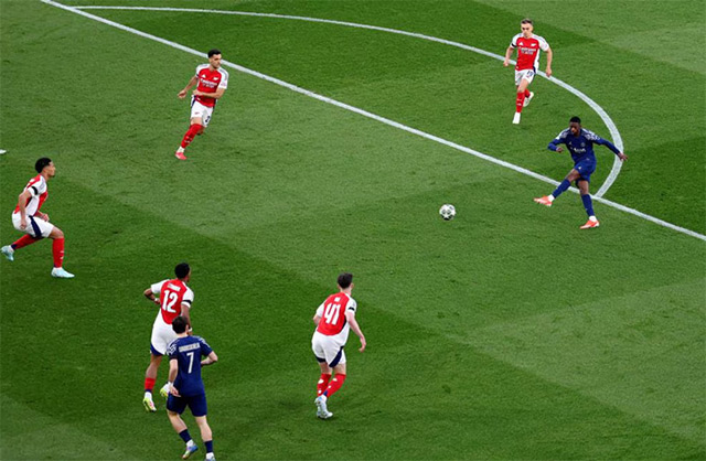 Dembele ghi bàn giúp PSG đánh bại Arsenal ở lượt đi
