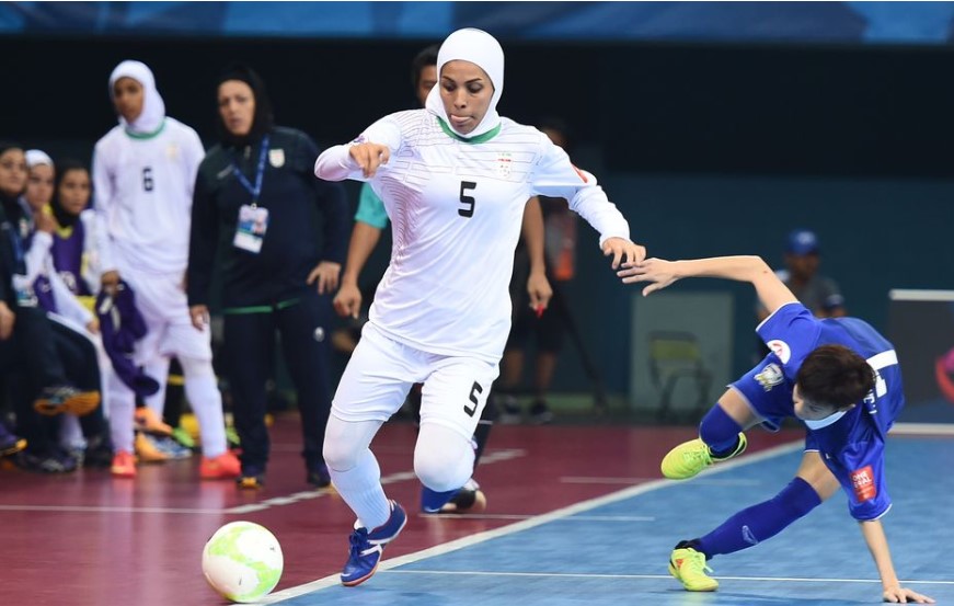 Iran có chiến thắng nhọc nhằn 