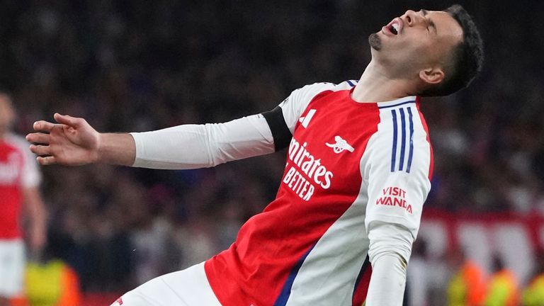 Thua nốt PSG trận này là Arsenal lại "ca khúc khải hoàn trắng tay"