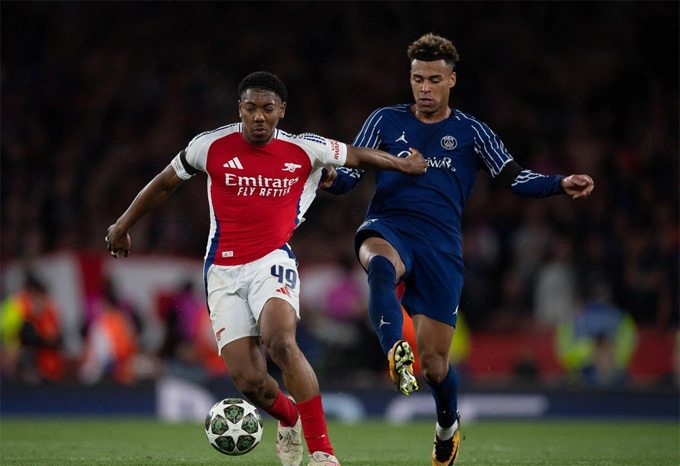  Arsenal đang gặp bất lợi trước PSG