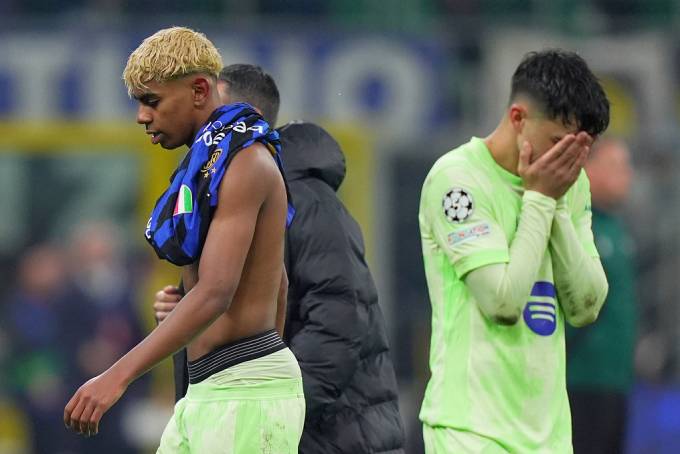 Cầu thủ Barca vừa mệt mỏi vừa thất vọng sau trận thua inter