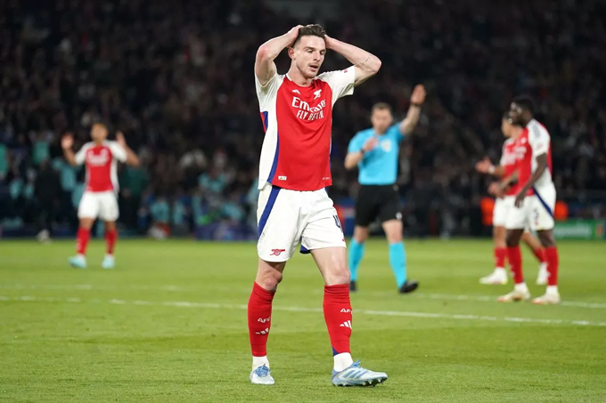 Các cầu thủ Arsenal quá phung phí cơ hội khi đối đầu PSG