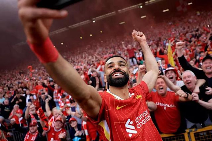 Salah đi vào lịch sử khi lần thứ ba thắng giải