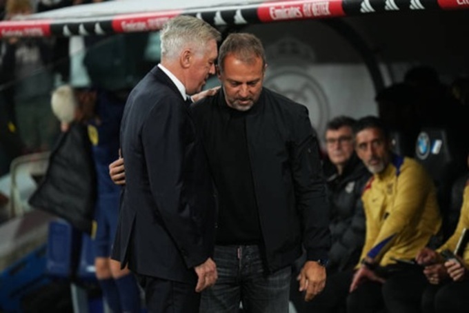 Ancelotti (trái) sẽ chuyển sang làm HLV trưởng ĐT Brazil