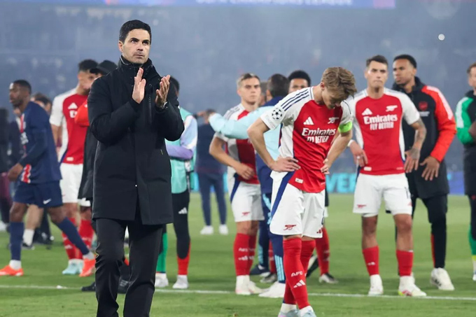 Sau khi bị loại khỏi Champions League, Arsenal cần ổn định tinh thần cho cuộc chiến Top 5 tại Premier League