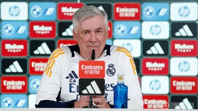 HLV Ancelotti đưa ra tuyên bố về việc chia tay Real