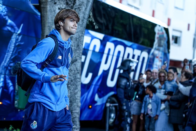 Rodrigo Mora được lên đội một của Porto từ tháng 7 năm ngoái