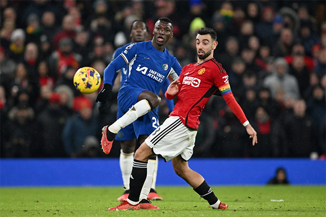 MU lúc này đang kém Liverpool tới 40 điểm
