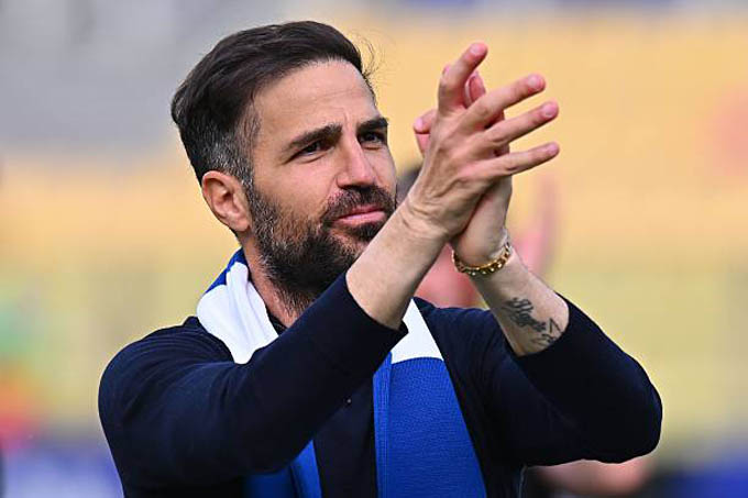 Fabregas chưa vội rời Como