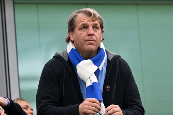 Chủ tịch Boehly cũng không được lòng fan Chelsea