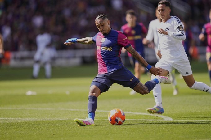 Raphinha đang có mùa giải thăng hoa tại Barca mùa này