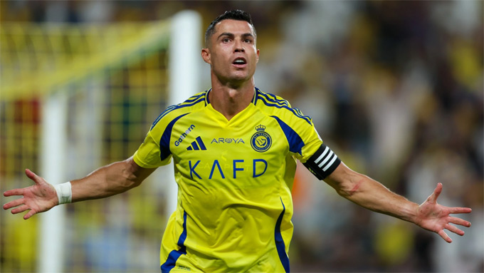 Ronaldo dẫn đầu danh sách vận động viên có thu nhập cao nhất thế giới