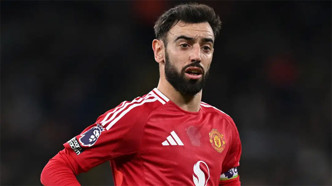 Bruno Fernandes đã được trao giải Cầu thủ xuất sắc nhất mùa giải 2024/25