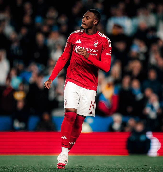 Hudson-Odoi lại lọt vào tầm ngắm cua MU