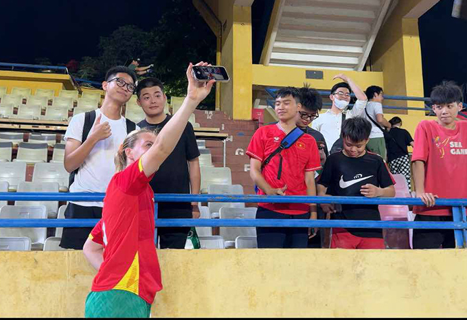 Juliane Wirtz khen cầu thủ Việt Nam nhanh nhẹn