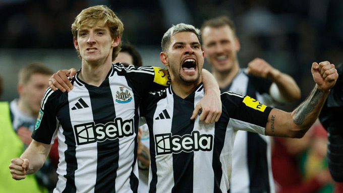 Newcastle đã 3 lần hạ Arsenal mùa này