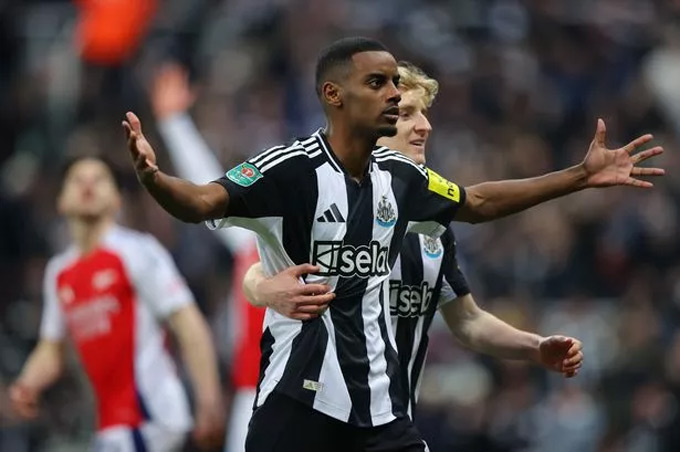 Alexander Isak là một trong những hung thần của Arsenal