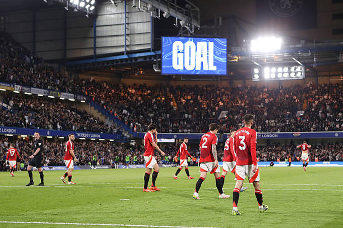 MU nhận trận thua 0-1 trên sân của Chelsea