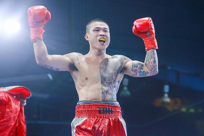 Đình Hoàng từng là võ sĩ boxing chuyên nghiệp đầu tiên của Việt Nam giành đai vô địch WBA châu Á