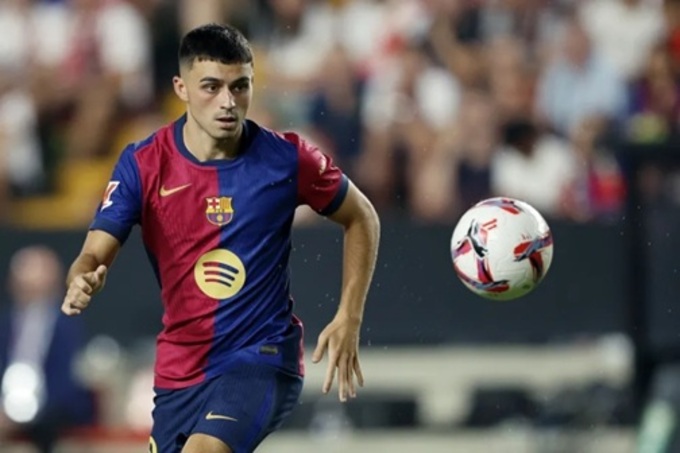 Pedri thầm lặng, nhưng ảnh hưởng rất lớn đến lối chơi của Barca