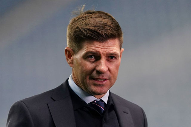 HLV Steven Gerrard từng có thời gian làm việc cho Rangers.