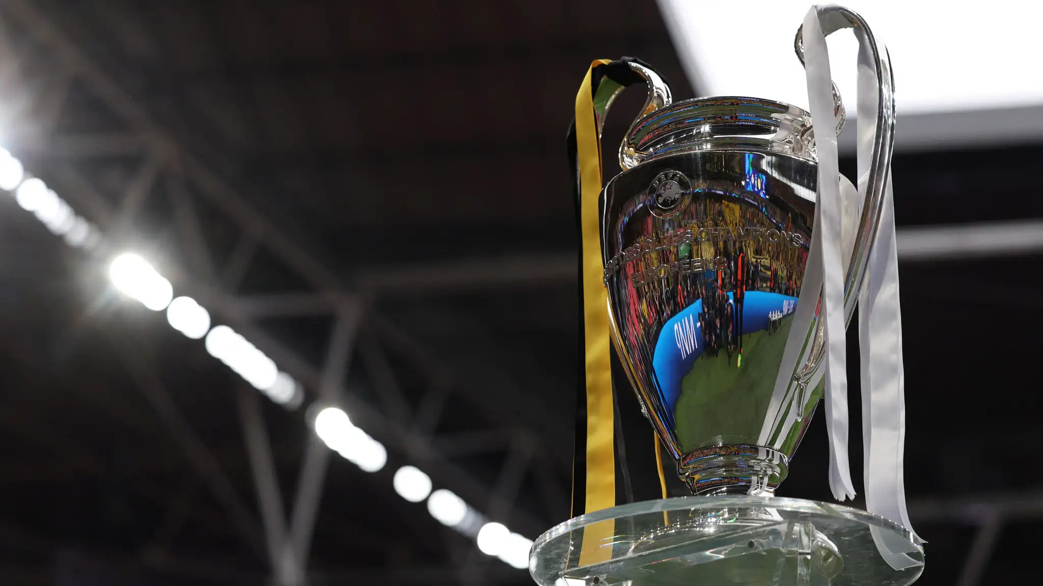 MU và Spurs giành suất tham dự Champions League từ Europa League và đấy là mục đích cao nhất