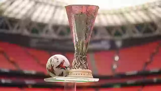  Chiếc Cúp vô địch Europa League