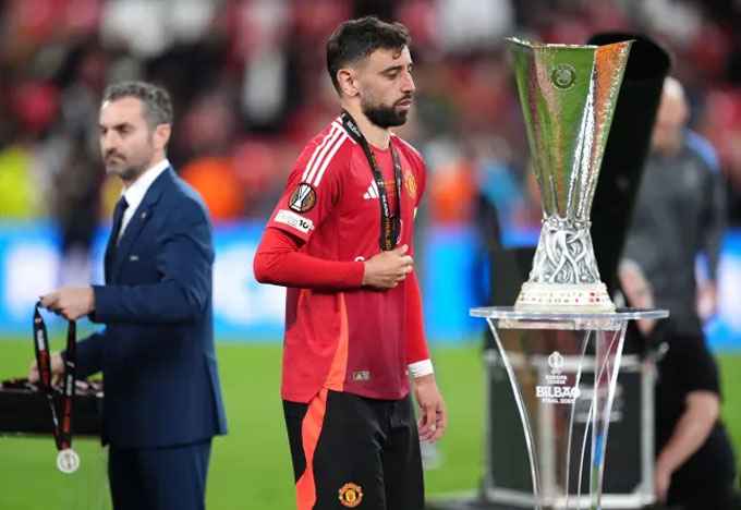 Bruno thêm 1 lần về nhì cùng MU tại Europa League