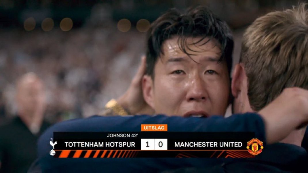 Son Heung-min khóc sau khi giành chức vô địch Europa League