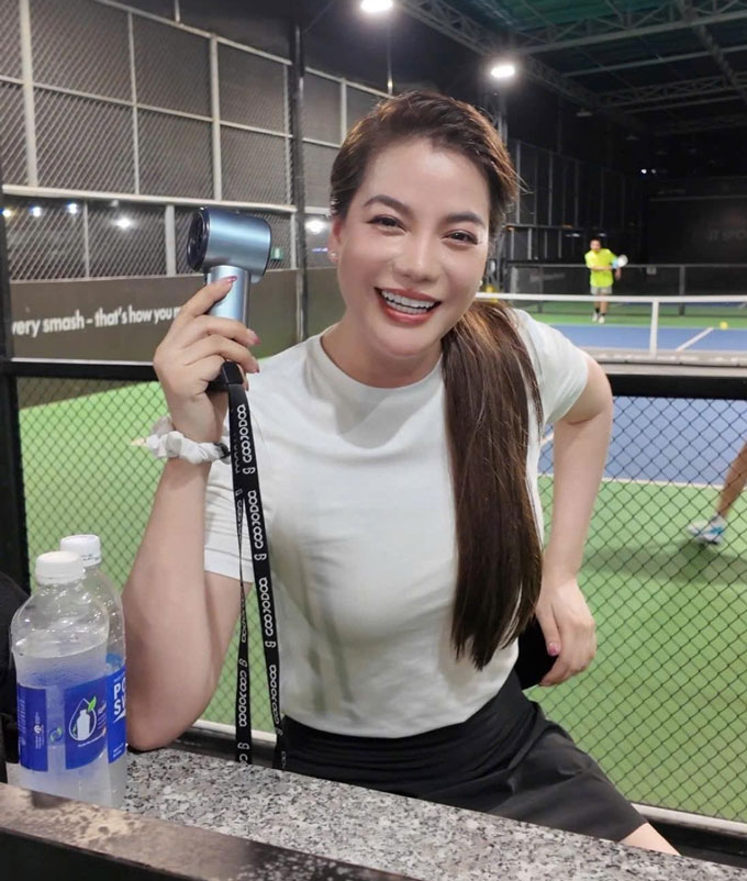 Trương Ngọc Ánh đam mê pickleball