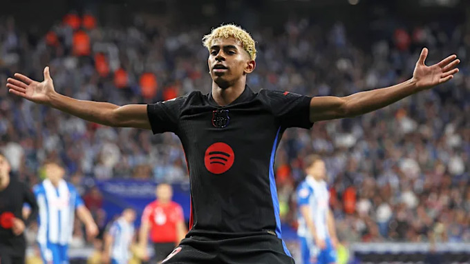 Yamal đang là trụ cột của Barca