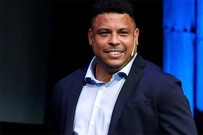 Ronaldo đã tìm đối tác để bán Valladolid trong hơn 1 năm qua