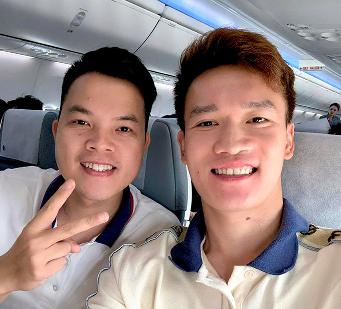 Bác sỹ Trần Huy Thọ được HLV Kim Sang Sik đưa vào danh sách phục vụ công tác y tế của ASEAN All Stars 
