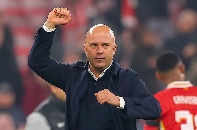 Arne Slot vô địch Premier League cùng Liverpool