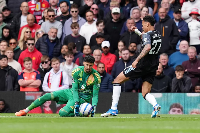 NHM cho rằng Aston Villa đã bị tước bàn thắng