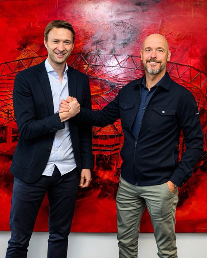 Ten Hag ký hợp đồng 2 năm với cựu vương Bundesliga