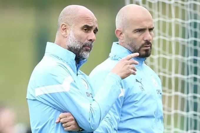 Pep Guardiola (trái) không phải là người có ảnh hưởng lớn nhất đến HLV Enzo Maresca của Chelsea