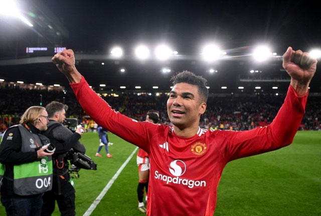 Casemiro đang "bỏ túi" 350.000 bảng/tuần