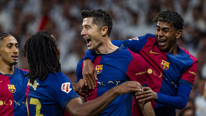 Barca kiếm bộn tiền mùa này nhờ vô địch La Liga cũng như tiến sâu ở Champions League