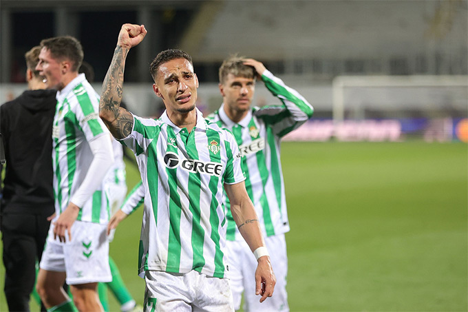 Antony thi đấu mờ nhạt khi Real Betis thua Chelsea