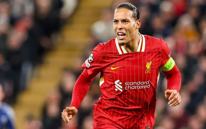 Van Dijk vẫn là một chốt chặn đáng tin cậy dù đã bước sang tuổi 33